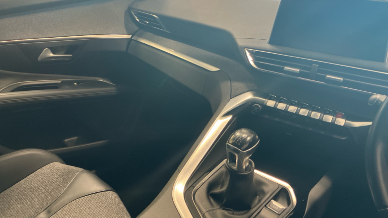 Peugeot 3008 1.2 PureTech Allure 5dr Petrol Estate